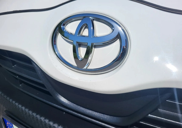 Toyota Yaris cena 59900 przebieg: 99000, rok produkcji 2020 z Radom małe 232